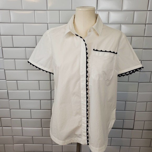 CROWN & IVY| POM POM WHITE DRESS SHIRT 100%  COTTON WOMEN'S SIZE SMALL - Picture 3 of 17